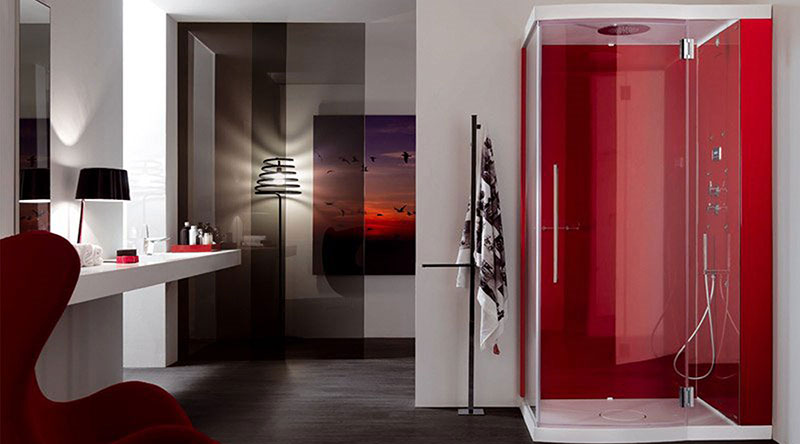 Shower walls in gloss acrylic